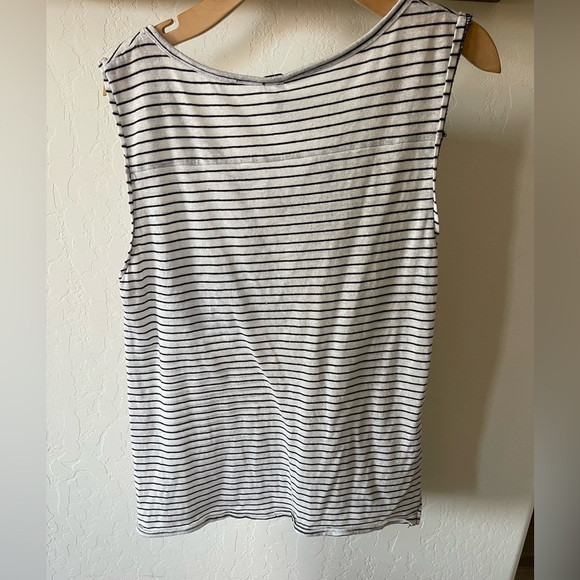 We The Free| Striped Casual Tank, Comfy Wardrobe Staple, Size XS••• - Picture 4 of 9